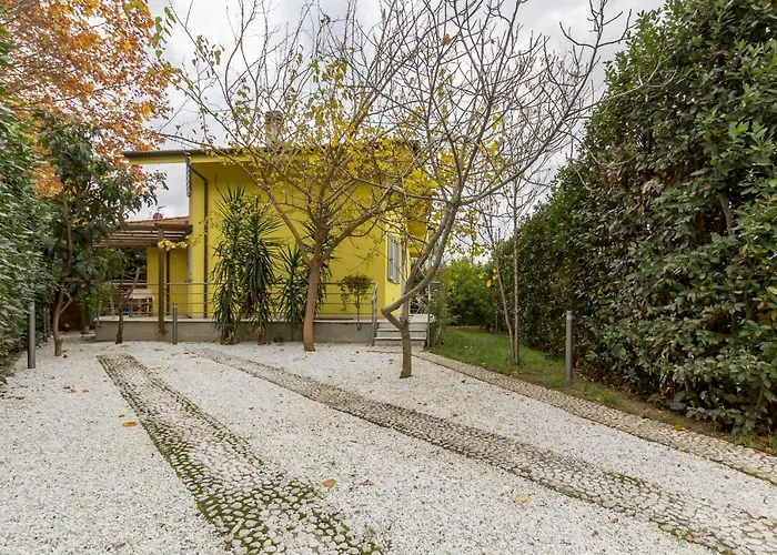 Twetty Villa Massaciuccoli